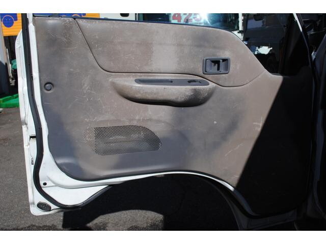 マツダボンゴバン小型（2t・3t）[写真23]