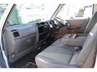 マツダボンゴバン小型（2t・3t）[写真25]