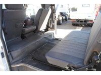 マツダボンゴバン小型（2t・3t）[写真28]