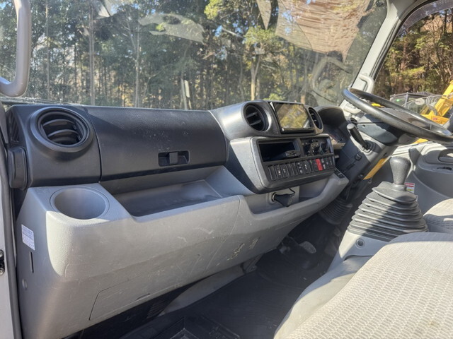 トヨタダイナクレーン3段小型（2t・3t）[写真26]