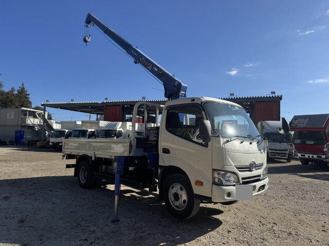 トヨタダイナクレーン3段小型（2t・3t）[写真03]