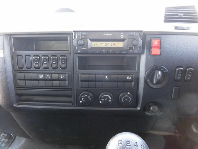 三菱ふそうファイターアルミウイング中型（4t）[写真19]