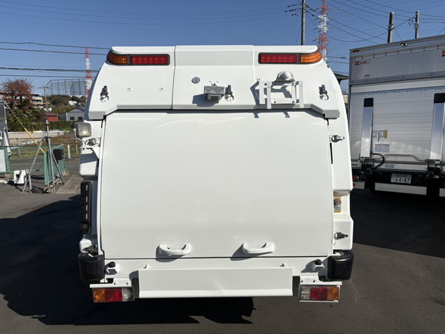 三菱ふそうキャンターパッカー車（塵芥車）小型（2t・3t）[写真08]