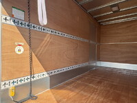 三菱ふそうキャンターアルミバン小型（2t・3t）[写真13]