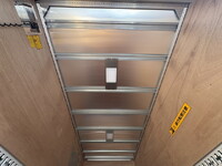 三菱ふそうキャンターアルミバン小型（2t・3t）[写真17]