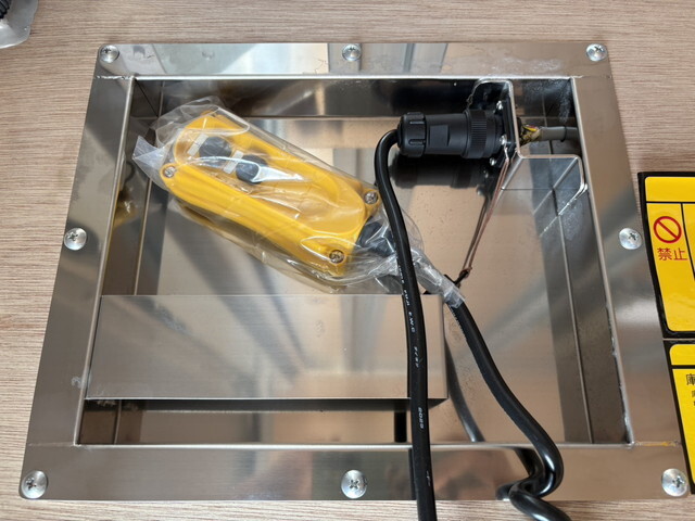 三菱ふそうキャンターアルミバン小型（2t・3t）[写真17]