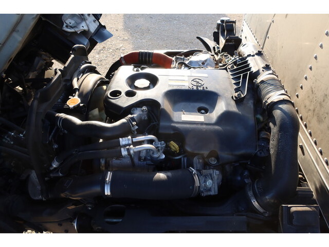 いすゞエルフアルミバン小型（2t・3t）[写真16]