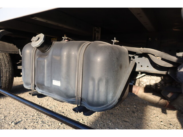 いすゞエルフアルミバン小型（2t・3t）[写真24]