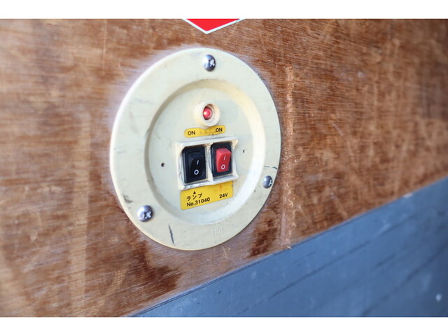 いすゞエルフアルミバン小型（2t・3t）[写真28]