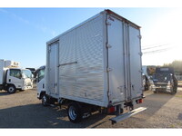 いすゞエルフアルミバン小型（2t・3t）[写真02]