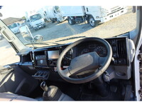 いすゞエルフアルミバン小型（2t・3t）[写真32]