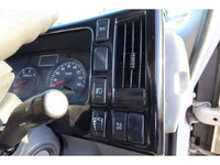 いすゞエルフアルミバン小型（2t・3t）[写真33]