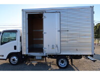 いすゞエルフアルミバン小型（2t・3t）[写真06]