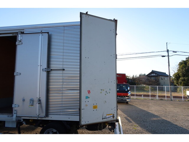 いすゞエルフアルミバン小型（2t・3t）[写真07]