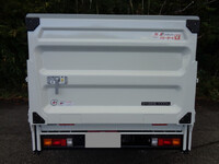 三菱ふそうキャンター平ボディ小型（2t・3t）[写真12]