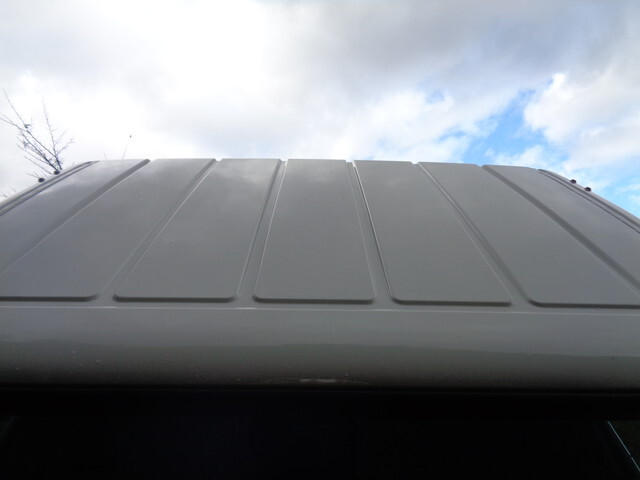 三菱ふそうキャンター平ボディ小型（2t・3t）[写真18]