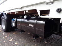 三菱ふそうキャンター平ボディ小型（2t・3t）[写真22]