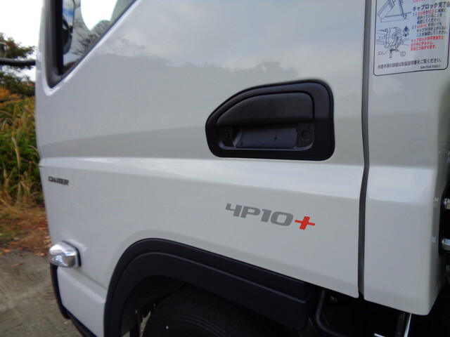 三菱ふそうキャンター平ボディ小型（2t・3t）[写真13]