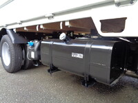 三菱ふそうキャンター平ボディ小型（2t・3t）[写真21]