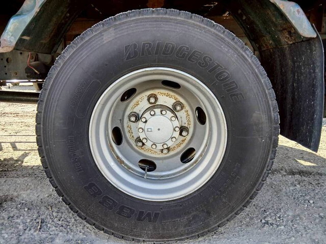 いすゞフォワードクレーン4段増トン（6t・8t）[写真17]