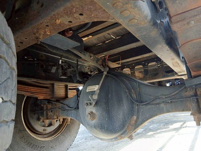 いすゞフォワードクレーン4段増トン（6t・8t）[写真23]