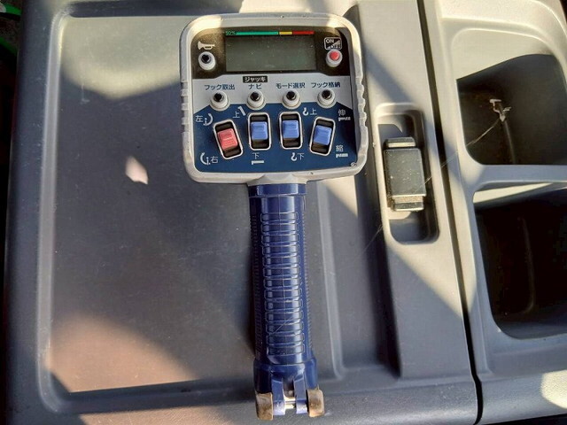 いすゞフォワードクレーン4段増トン（6t・8t）[写真29]