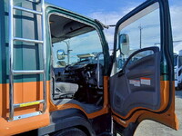 いすゞフォワードクレーン4段増トン（6t・8t）[写真35]