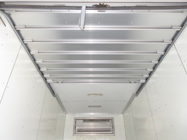 日野デュトロ冷凍車（冷蔵車）小型（2t・3t）[写真11]