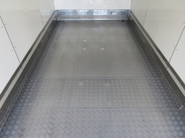 日野デュトロ冷凍車（冷蔵車）小型（2t・3t）[写真14]