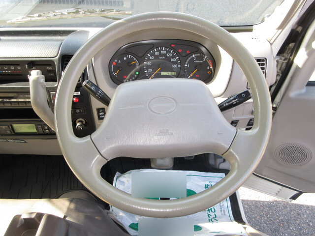 日野デュトロ冷凍車（冷蔵車）小型（2t・3t）[写真23]