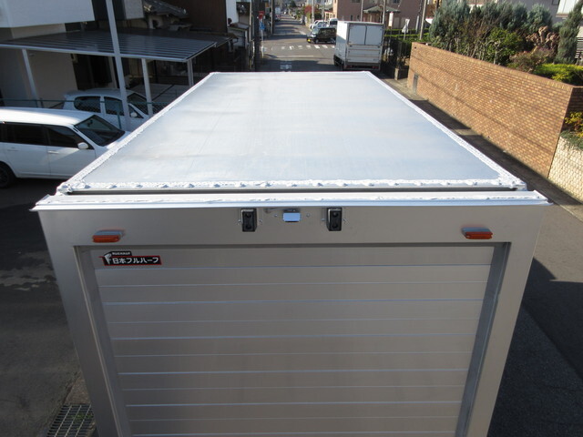 日野デュトロ冷凍車（冷蔵車）小型（2t・3t）[写真38]