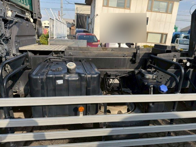 いすゞギガダンプ大型（10t）[写真12]