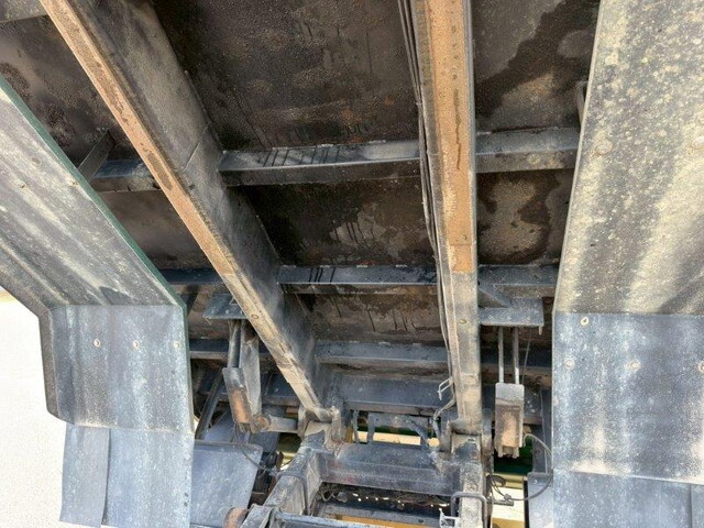 いすゞギガダンプ大型（10t）[写真09]