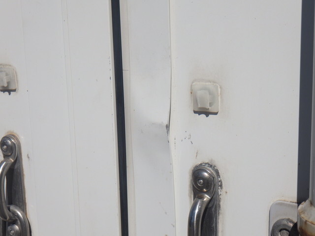 三菱ふそうスーパーグレートアルミウイング大型（10t）[写真18]