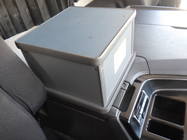 三菱ふそうスーパーグレートアルミウイング大型（10t）[写真23]