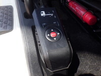 三菱ふそうスーパーグレートアルミウイング大型（10t）[写真32]