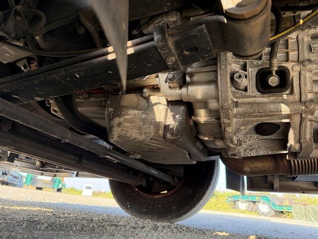 三菱ふそうキャンター平ボディ小型（2t・3t）[写真16]