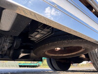 三菱ふそうキャンター平ボディ小型（2t・3t）[写真19]