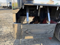 三菱ふそうキャンター平ボディ小型（2t・3t）[写真23]