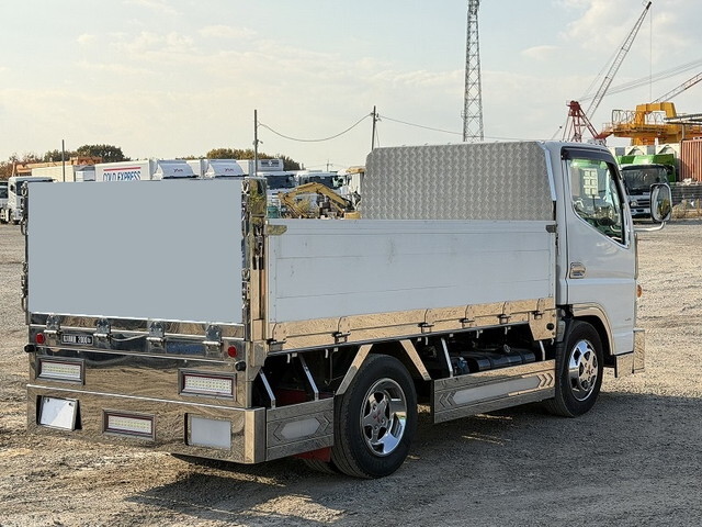 三菱ふそうキャンター平ボディ小型（2t・3t）[写真04]