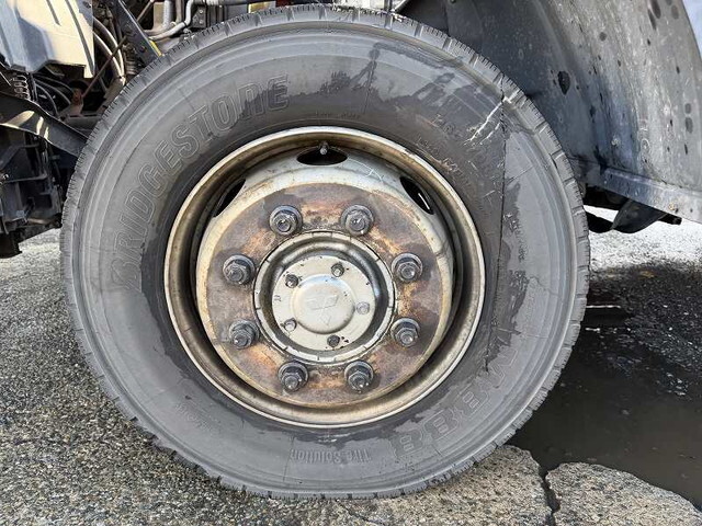 三菱ふそうファイター平ボディ増トン（6t・8t）[写真16]