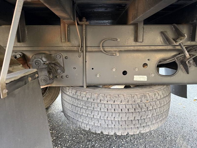 三菱ふそうファイター平ボディ増トン（6t・8t）[写真23]