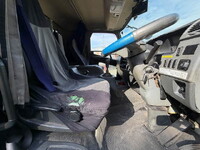 三菱ふそうファイター平ボディ増トン（6t・8t）[写真30]