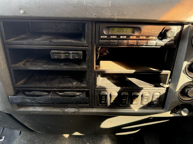 三菱ふそうファイター平ボディ増トン（6t・8t）[写真33]