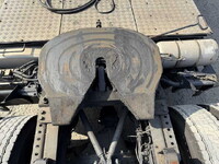 UDトラックスクオントレーラーヘッド（トラクターヘッド）大型（10t）[写真36]