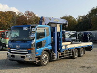 UDトラックスコンドルセルフクレーン4段増トン（6t・8t）[写真04]