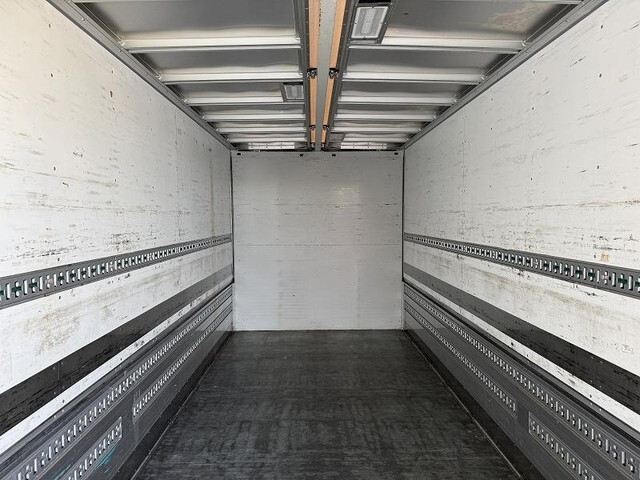 三菱ふそうファイターアルミウイング増トン（6t・8t）[写真10]