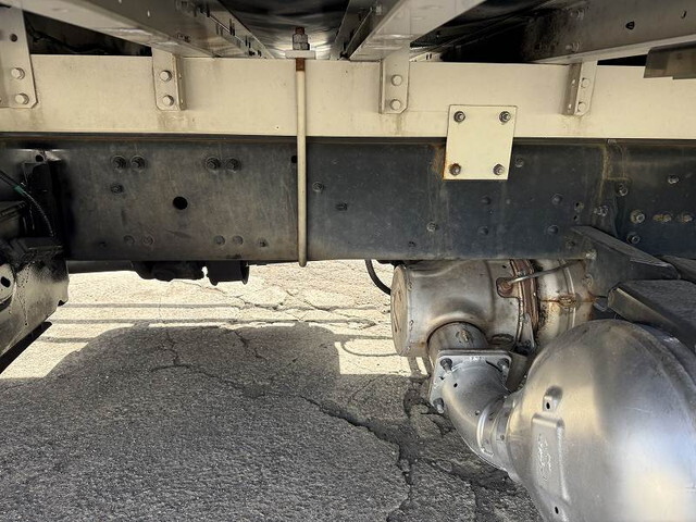 三菱ふそうファイターアルミウイング増トン（6t・8t）[写真23]