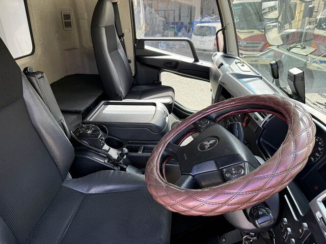 三菱ふそうファイターアルミウイング増トン（6t・8t）[写真31]