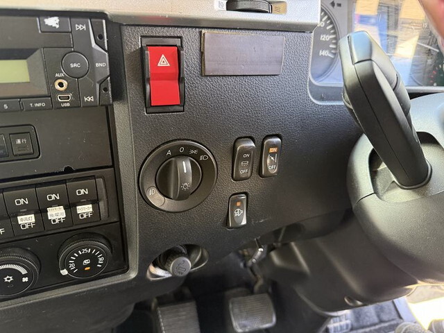 三菱ふそうファイターアルミウイング増トン（6t・8t）[写真34]